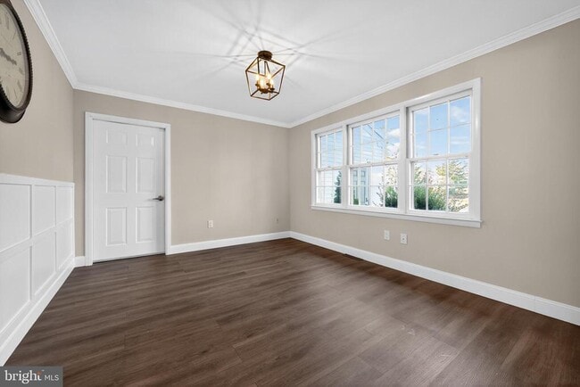 Building Photo - 335 Connecticut Ave