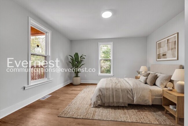 Building Photo - 4721 3rd Ave S