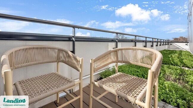 Building Photo - 299 DeBaliviere Ave