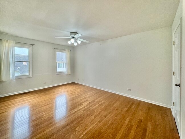 Building Photo - 2760 College Hill Cir