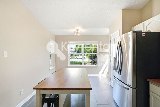 Building Photo - 13847 Waycross Dr