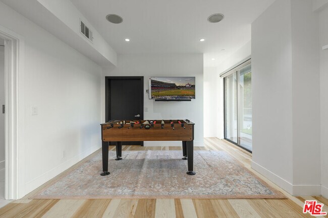 Building Photo - 2271 Gloaming Way