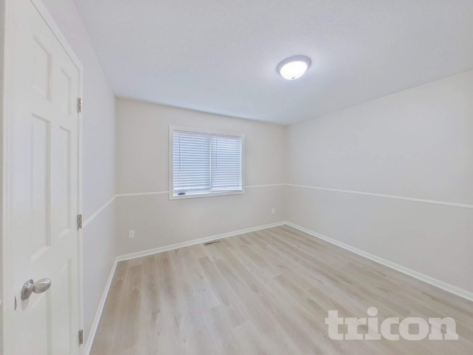 Building Photo - 209 Greenbriar Ln
