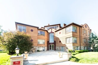 Building Photo - 89 Willmore Rd