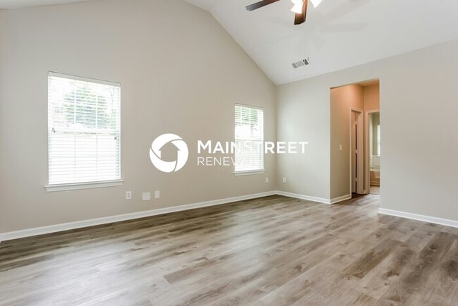 Building Photo - 3510 Umatilla Ln