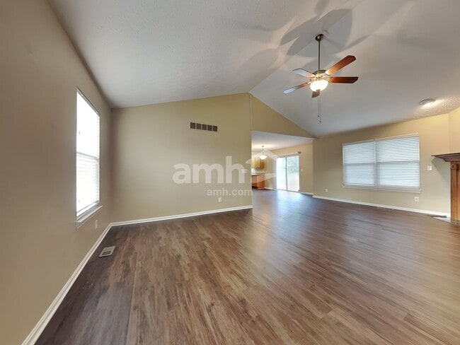 Building Photo - 1889 Bridle Path