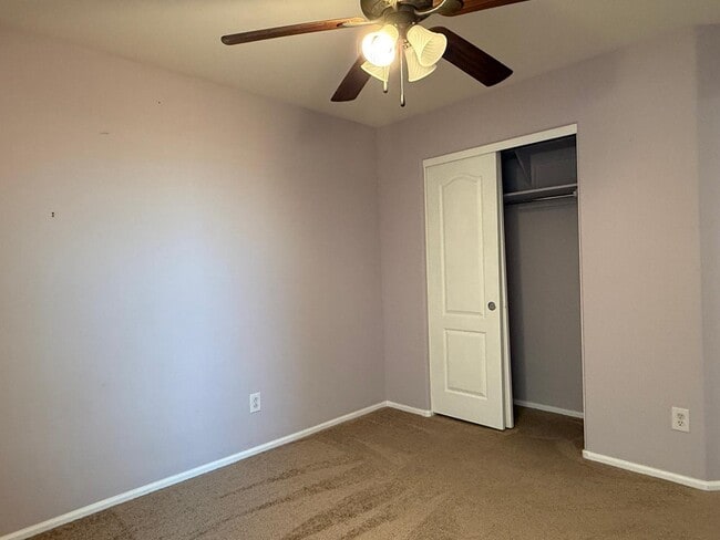 Building Photo - 4533 S 236th Dr