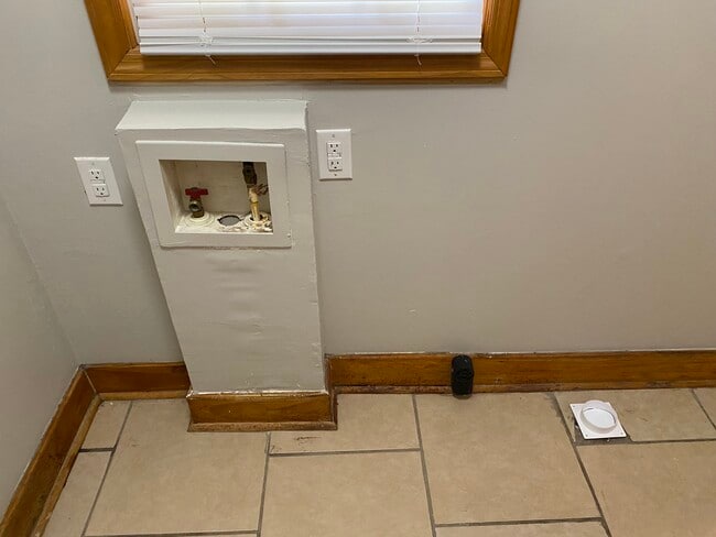 Building Photo - 91 Edenwood Dr