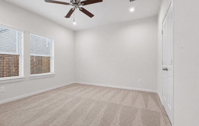 Building Photo - 8018 Fijian Cypress Dr