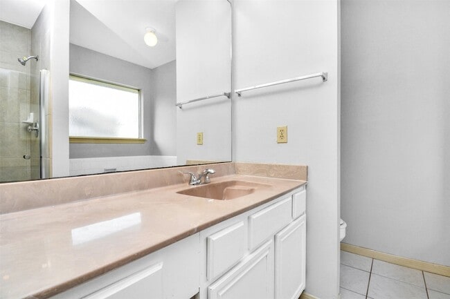 Building Photo - 13546 Cabrera Ln