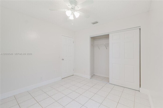 Building Photo - 1482 Springside Dr
