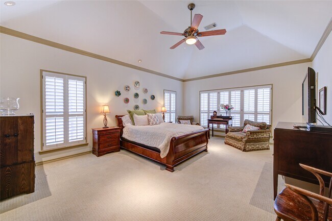 Building Photo - 6811 Staffordshire Blvd