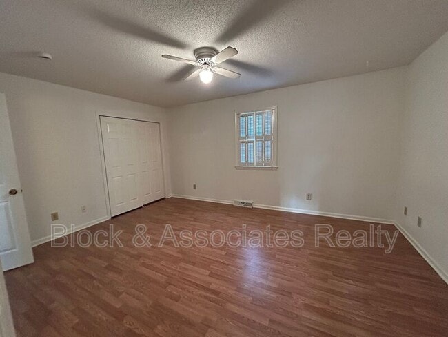 Building Photo - 405 Herndon Dr