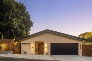 Building Photo - 1930 Kemper St