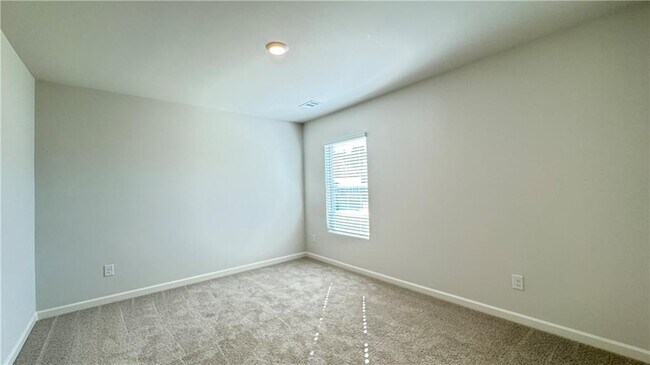 Building Photo - 841 HighGrove Wy