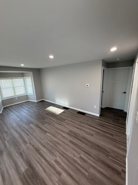 Building Photo - 24 Canal St