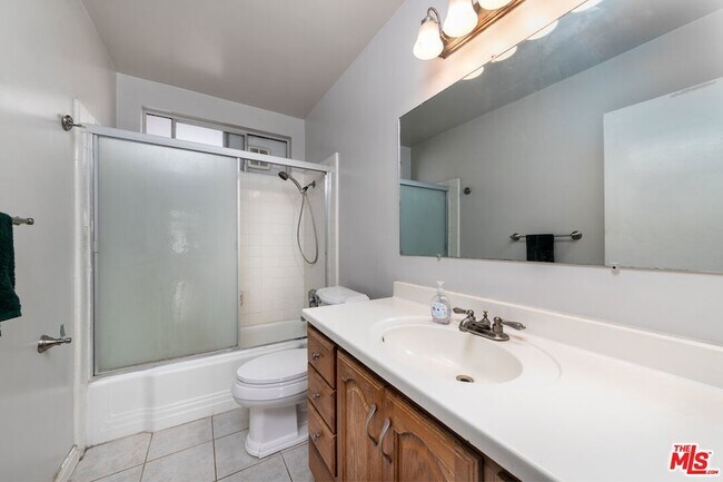 Building Photo - 5232 Corteen Pl