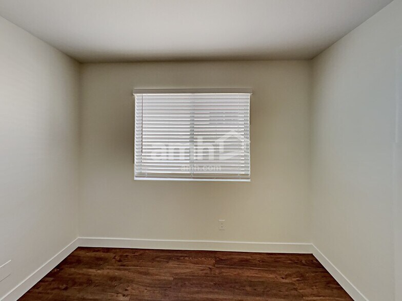 Building Photo - 9501 Amber Valley Ln