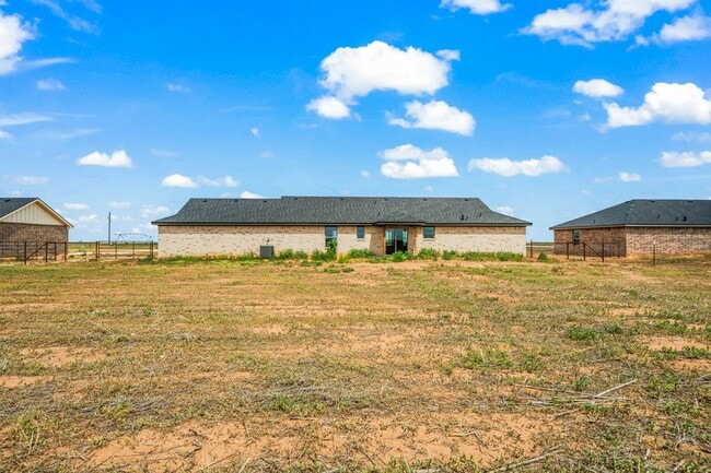 Building Photo - 11207 N County Rd 2800