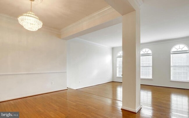 Building Photo - 25859 Kirkwood Square