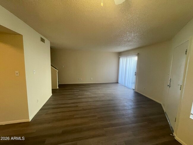 Building Photo - 2040 S Longmore