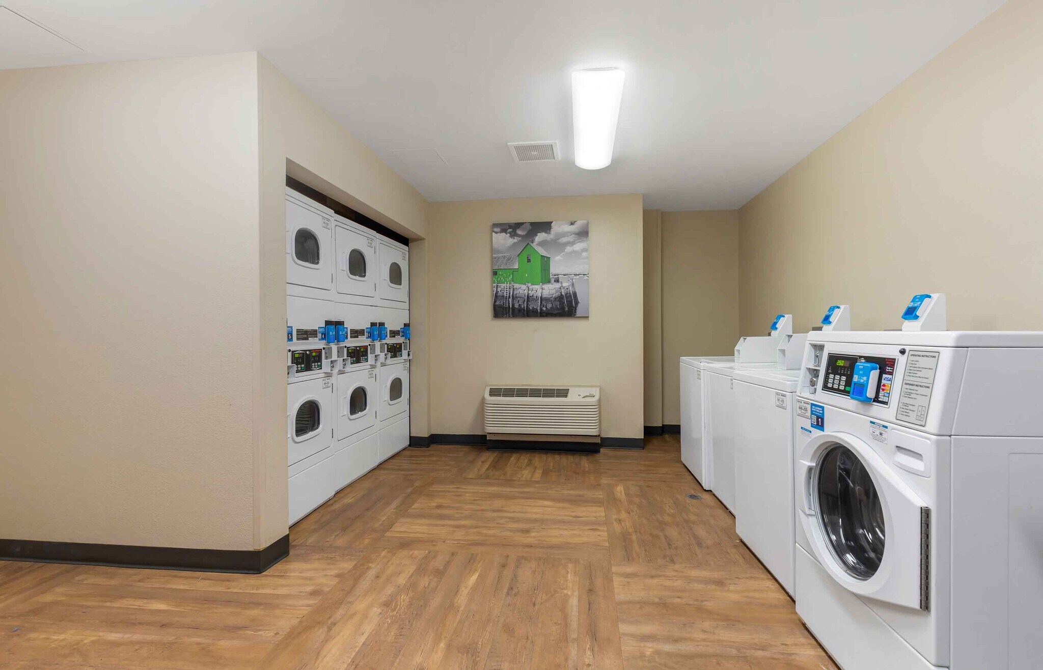 Building Photo - Furnished Studio-Washington, D.C. - Centre...