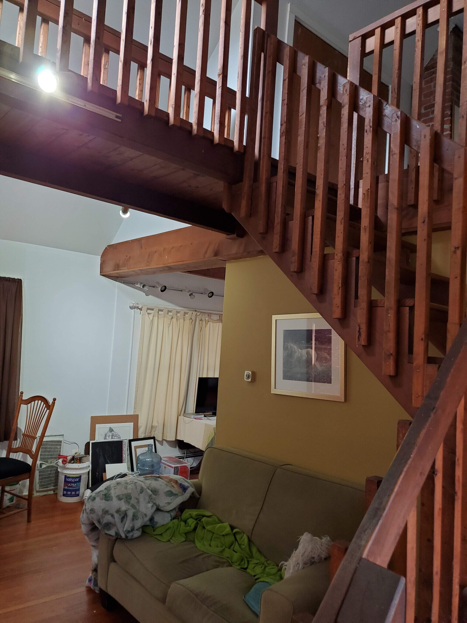 Building Photo - 1046 E Broadway