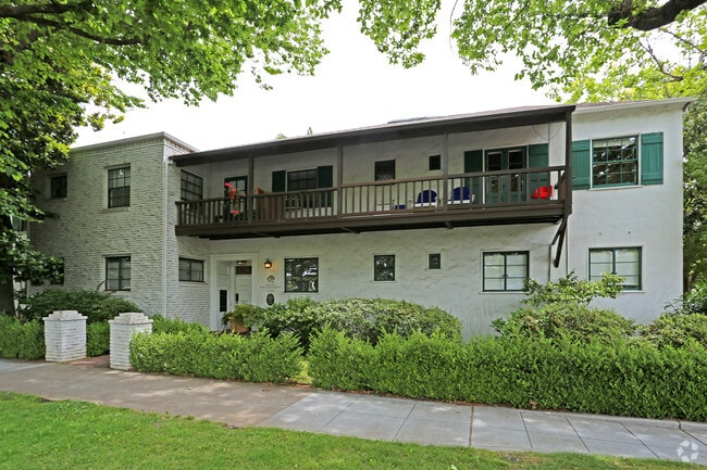 Primary Photo - Villas Encantandoras