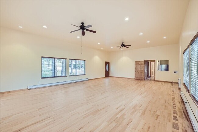 Building Photo - 3959 Ponderosa Ln