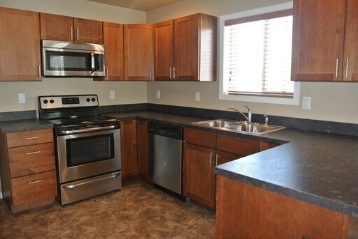 Building Photo - 519 3rd St NW