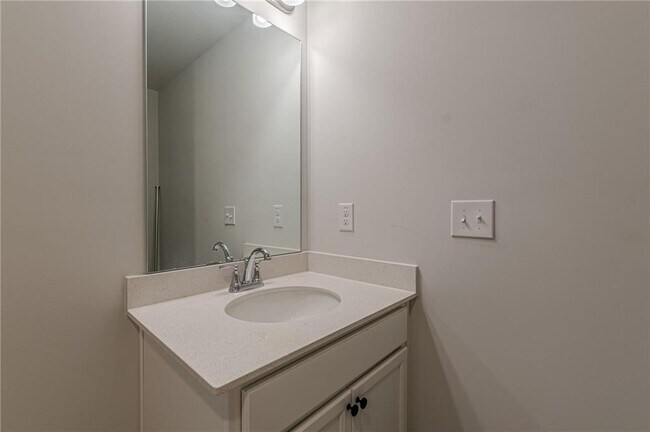 Building Photo - 4876 Elm Leaf Dr