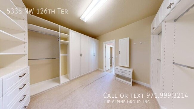 Building Photo - 5335 NW 126th Terrace