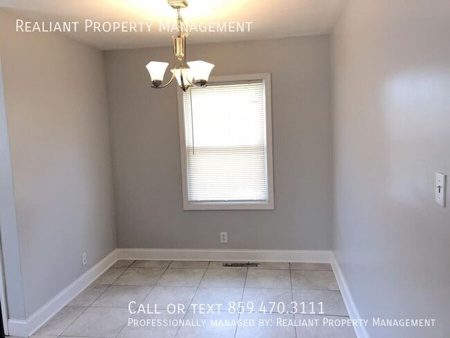 Building Photo - 149 St. Ann-