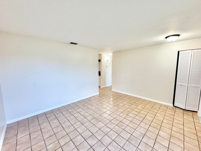 Building Photo - PIKUS (5356 24th Ave SW)