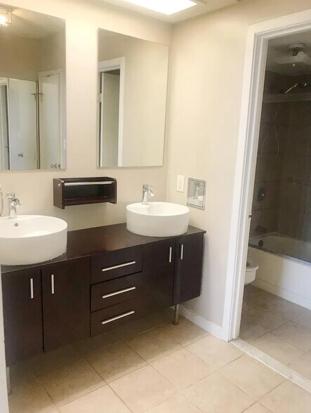 Building Photo - 5501 Seminary Rd