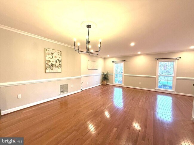 Building Photo - 4235 Sleepy Lake Dr