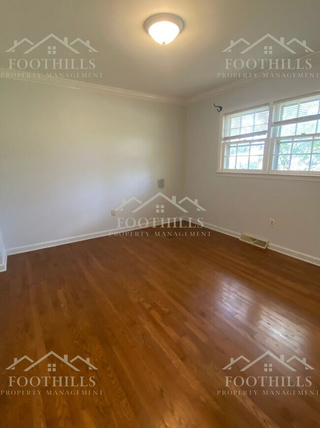Building Photo - Charming 3BR/2BA Home in Stone Haven