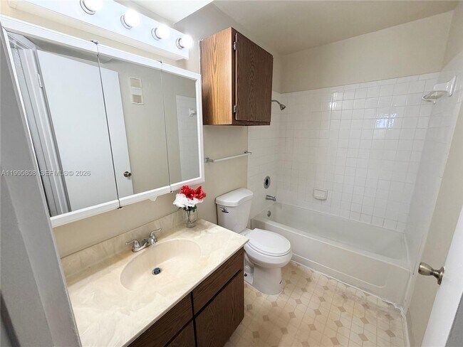 Building Photo - 4007 NW 87th Ave