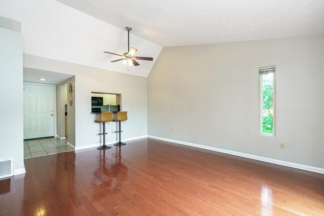 Building Photo - 945 Quay Ave