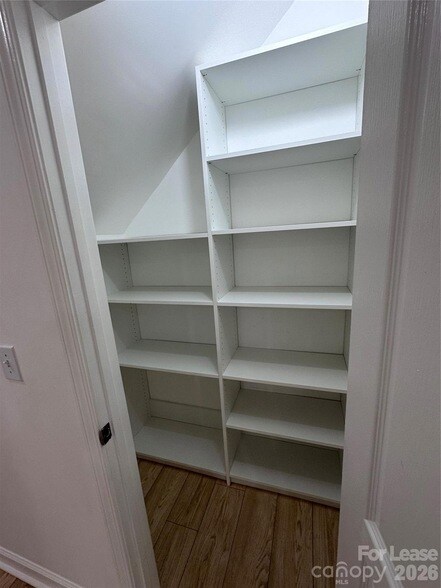 Building Photo - 732 Inwood Hill Dr