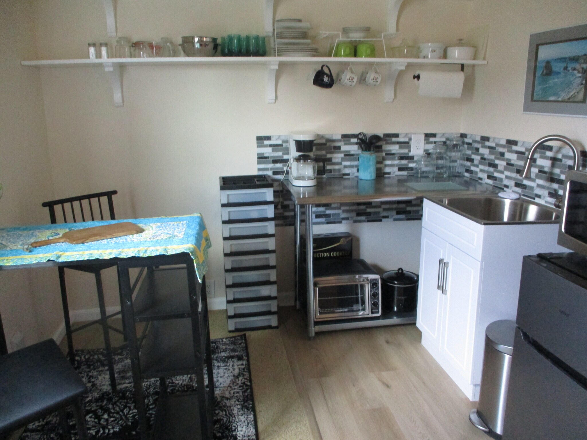 Kitchenette - 56 La Cruz Ave