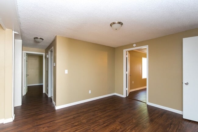 Building Photo - Charming Adamsville Home with Open Floor P...