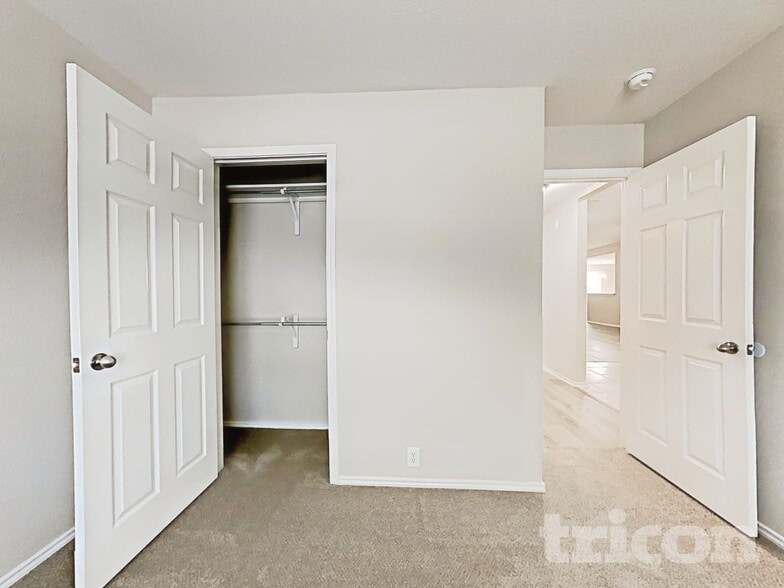 Building Photo - 3741 Pebble Beach