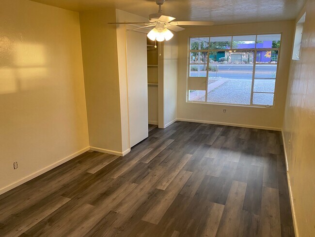 Building Photo - 5609 E Pima St