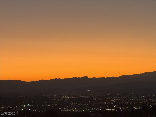 Building Photo - 2626 Portsmouth Creek Ave