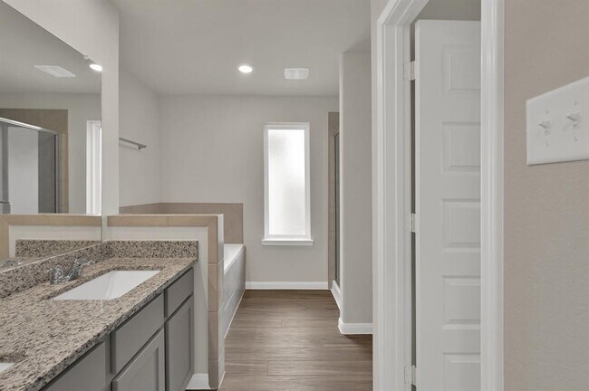 Building Photo - 13244 Musky Dr