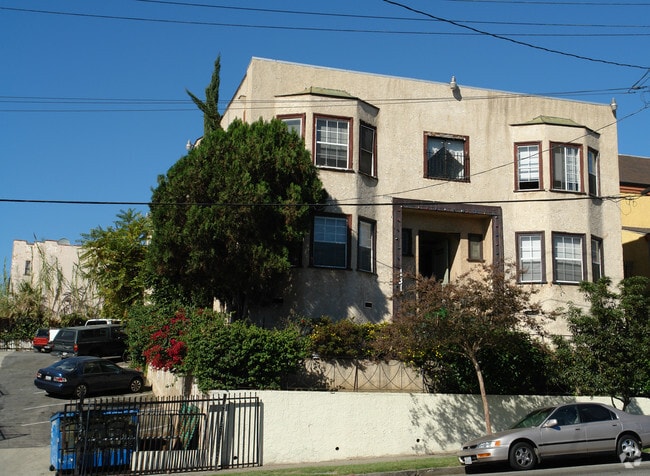 Building Photo - 131 N Alvarado St