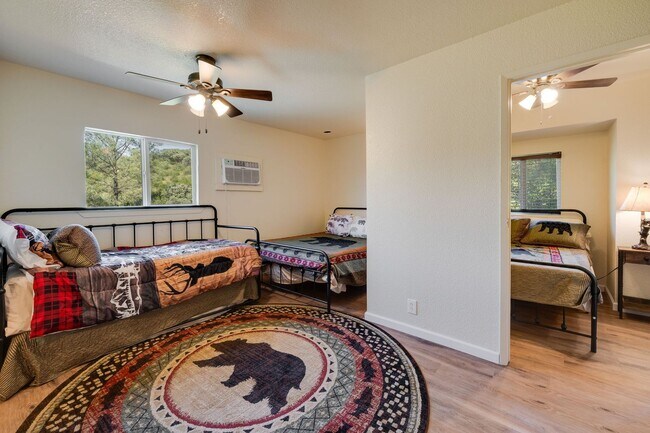 Building Photo - Charming 4 Bedroom Home on Beautiful 10-Acre Property!