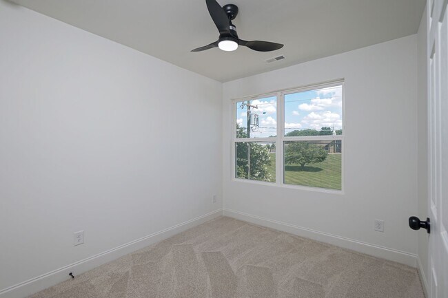 Building Photo - Brand new Duet Style Townhome in Charlotte!