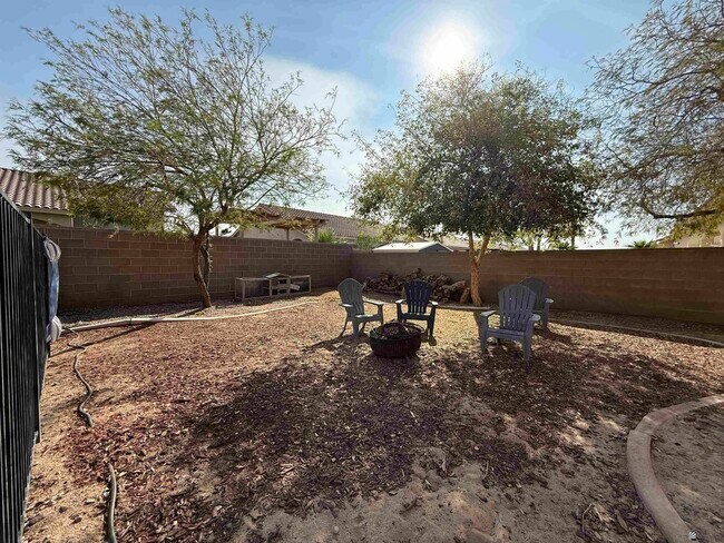 Building Photo - 10745 E 38th Ln